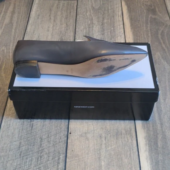 Nine West Women's Gray Flats 7.5 - Picture 4 of 4